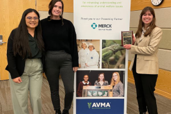College of Veterinary Medicine DVM students Esther Lam, Saree Shogren, and Shyanne Hall competed in the Fall 2023 Animal Welfare Assessment Contest. 